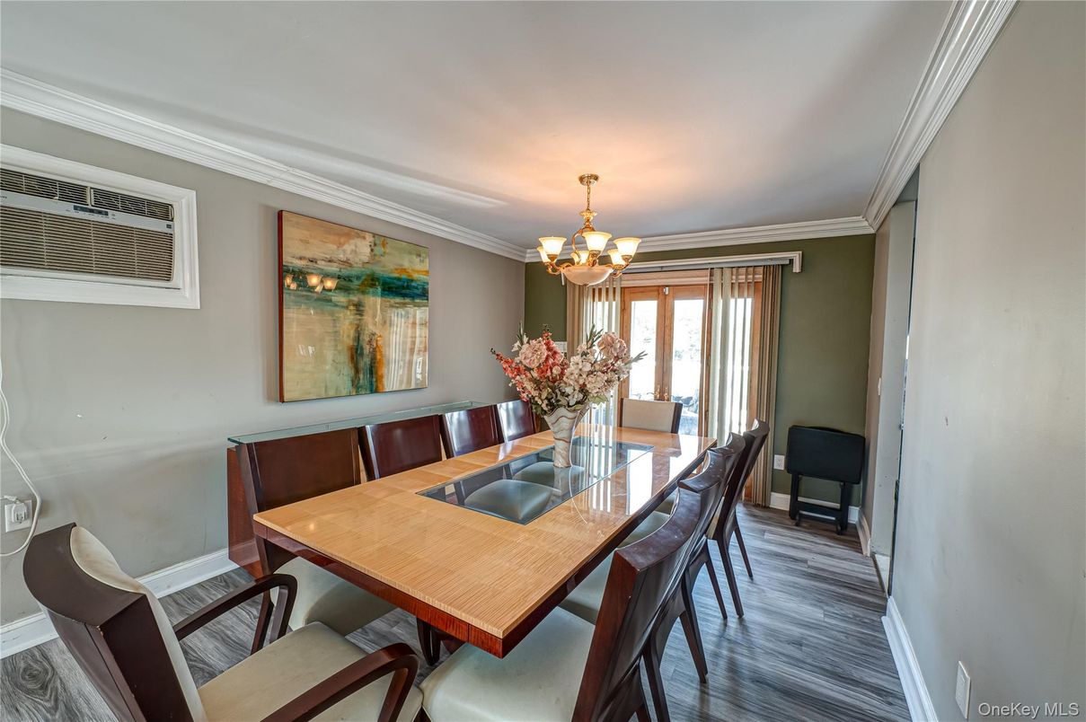 Chandelier, Dining room, Interior, Wood Texture Flooring