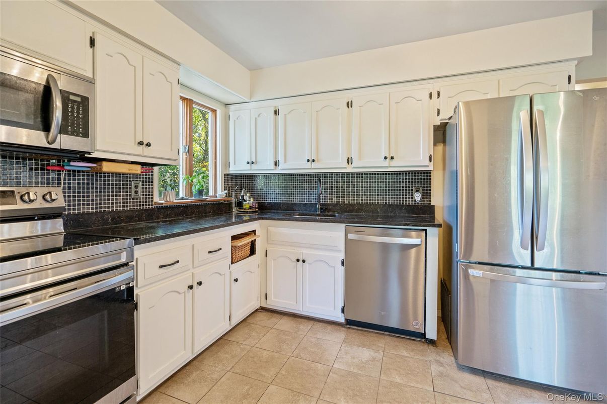 Interior, Kitchen, Stainless Steel Appliances