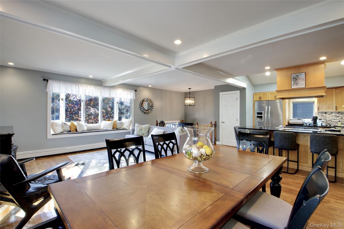 Dining room, Interior, Kitchen, Pendant Lights, Recessed Lighting, Stainless Steel Appliances, Wood Texture Flooring