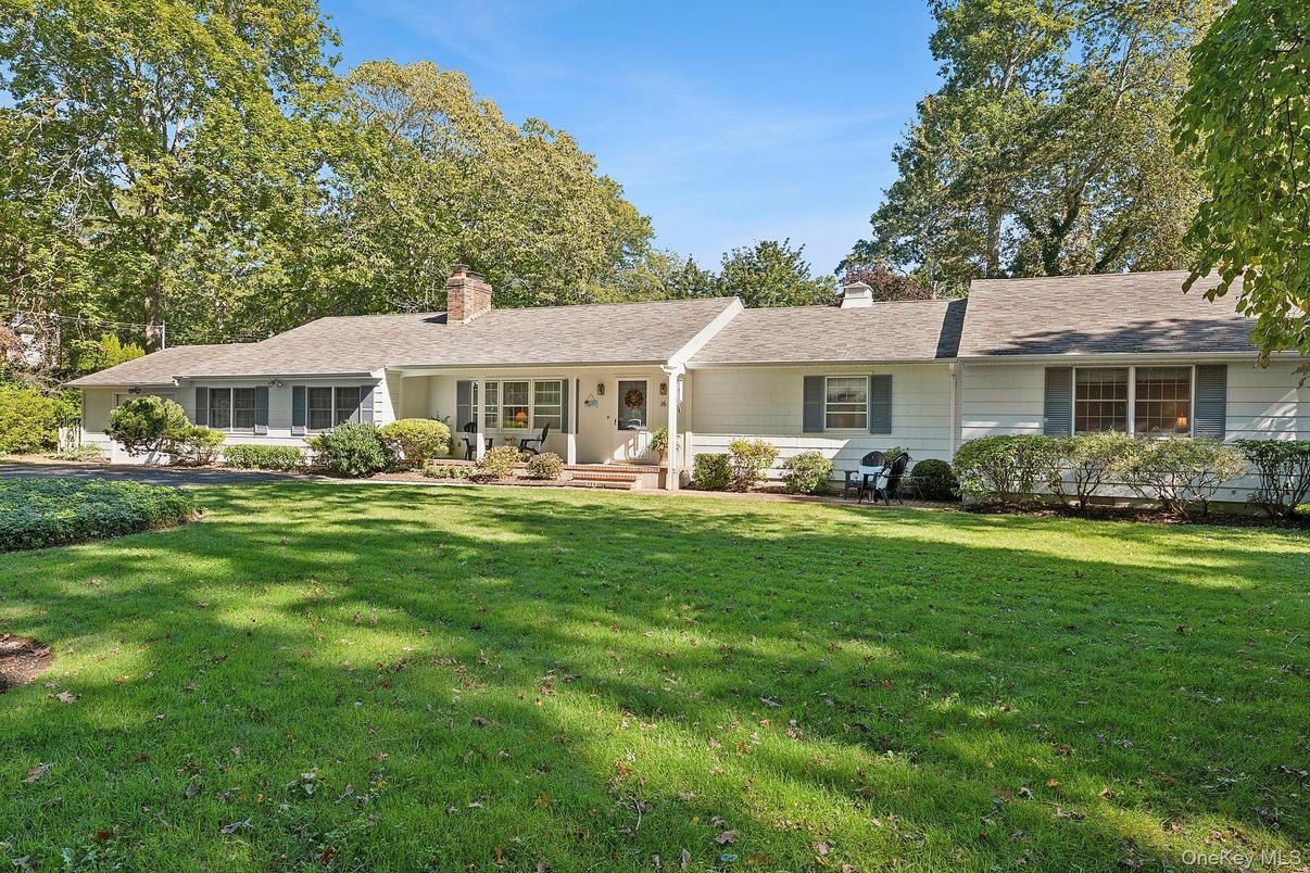 Backyard, Exterior, Facade, Ranch