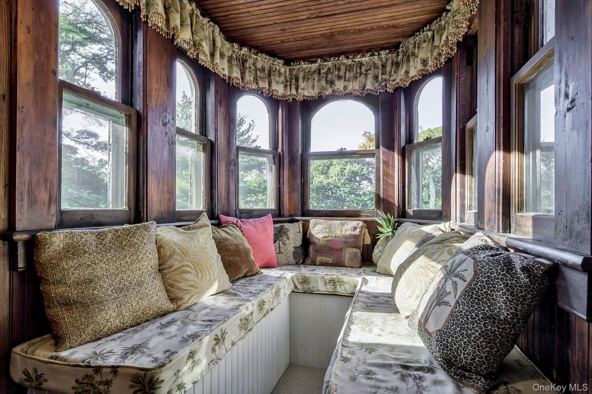 Interior, Sun Room, Wooden Ceilings
