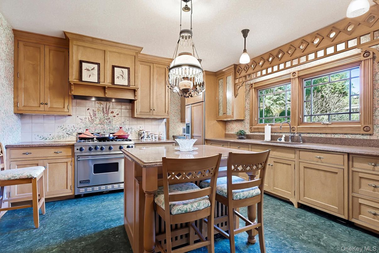 Chandelier, Interior, Kitchen, Pendant Lights, Stainless Steel Appliances