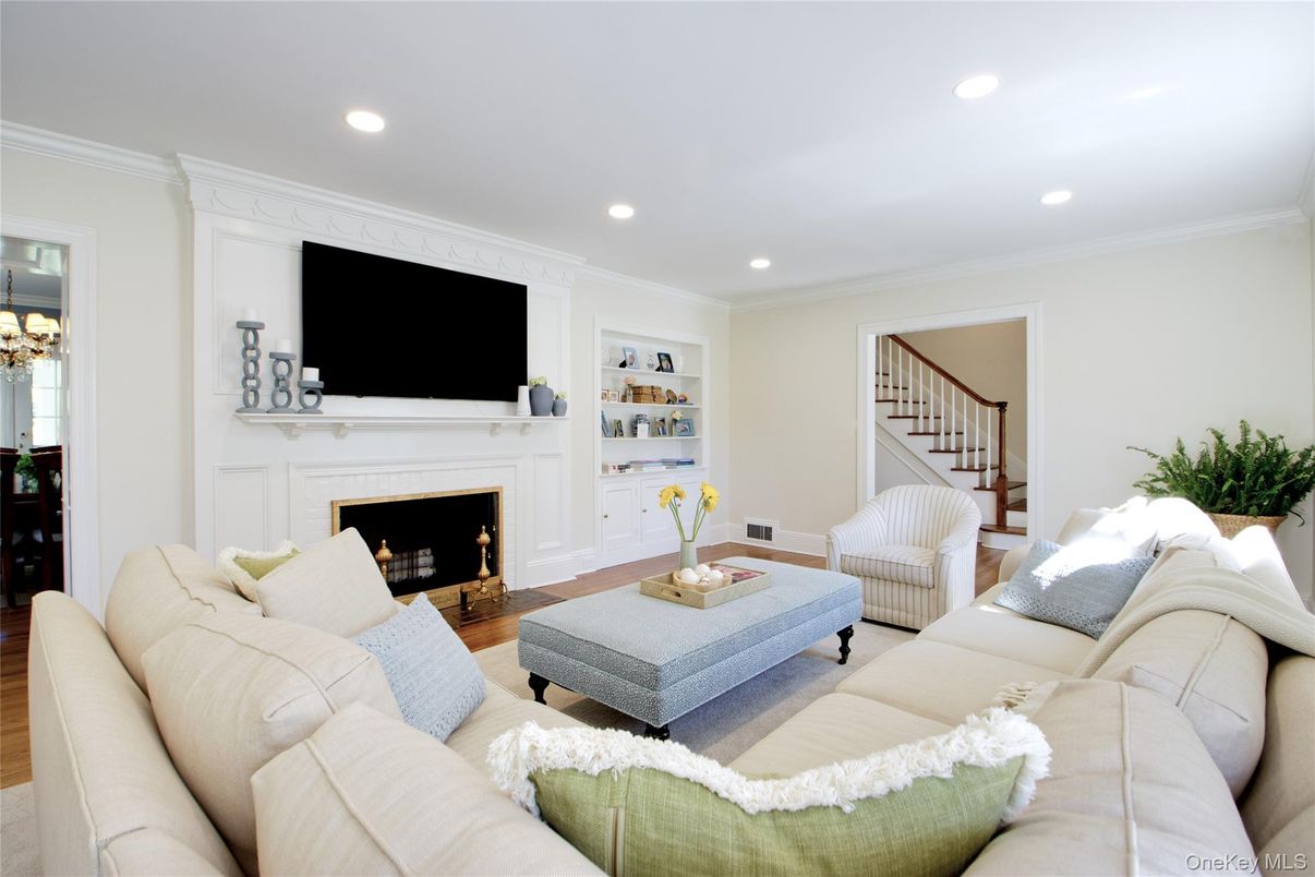 Fireplace, Interior, Living room, Recessed Lighting, Wood Texture Flooring