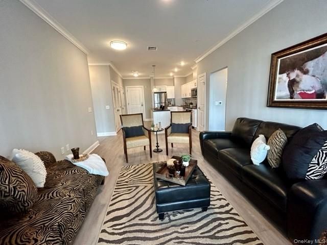 Interior, Kitchen, Living room, Pendant Lights, Recessed Lighting, Stainless Steel Appliances, Wood Texture Flooring