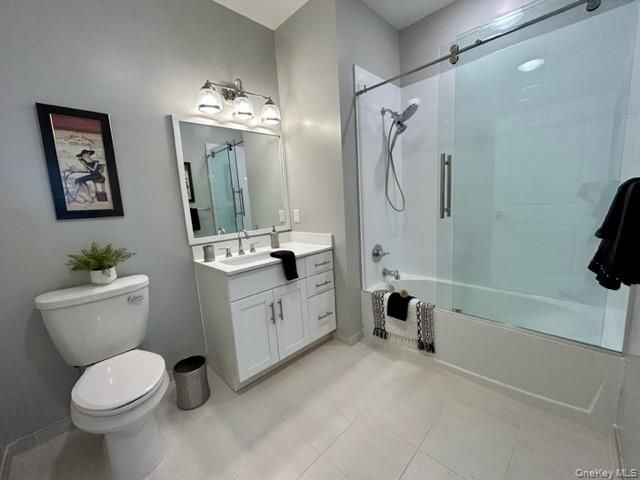 Bathroom, Dual Sink Vanities, Glass Shower, Interior