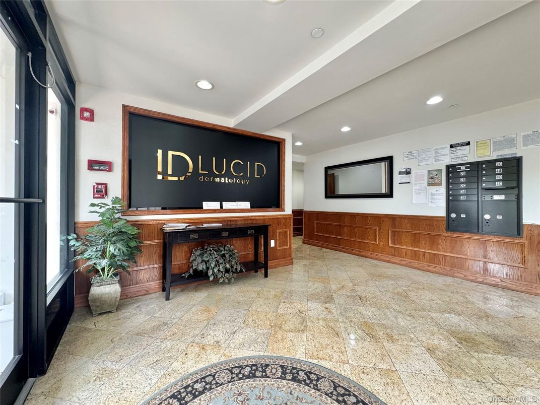 DE Listing image placeholder