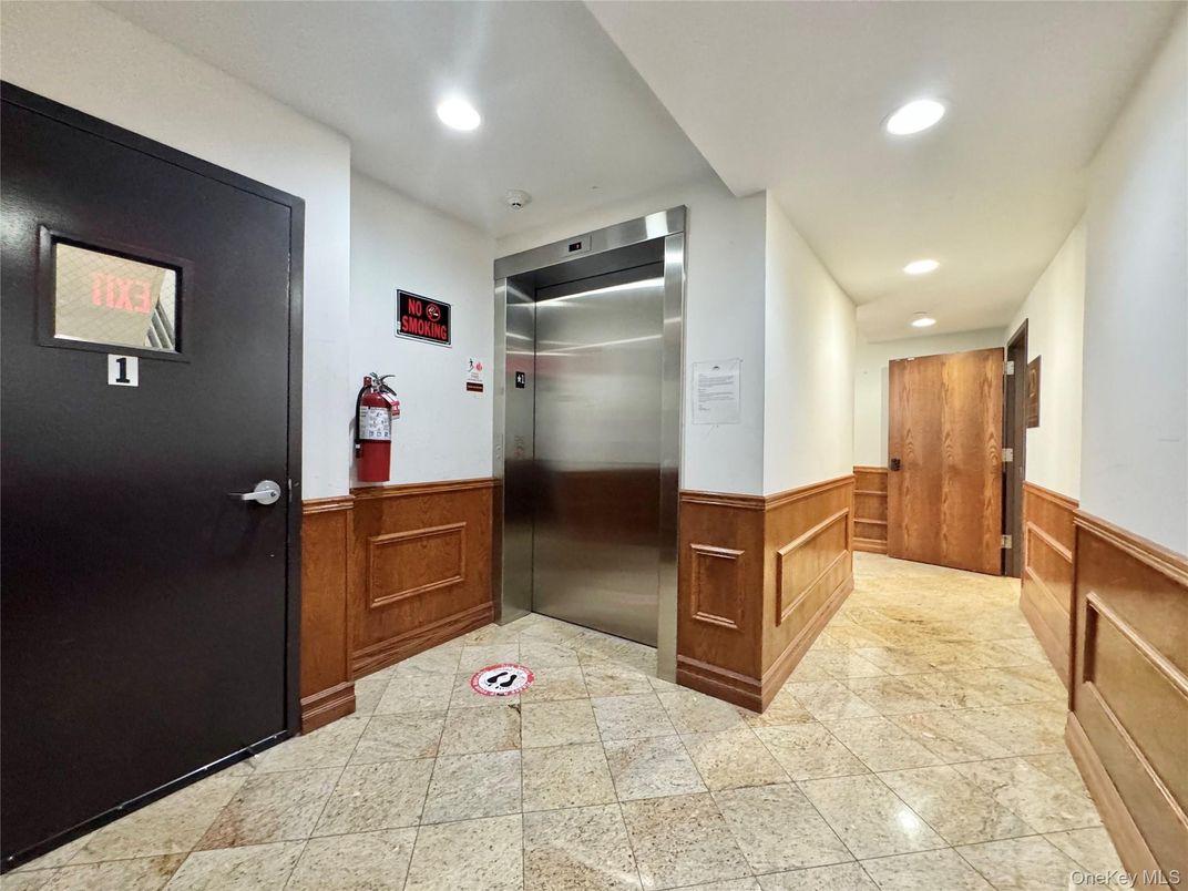 Elevator, Interior, Recessed Lighting