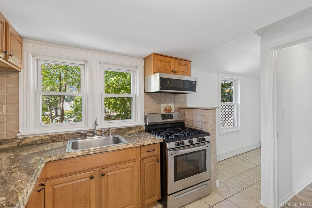 Interior, Kitchen, Stainless Steel Appliances
