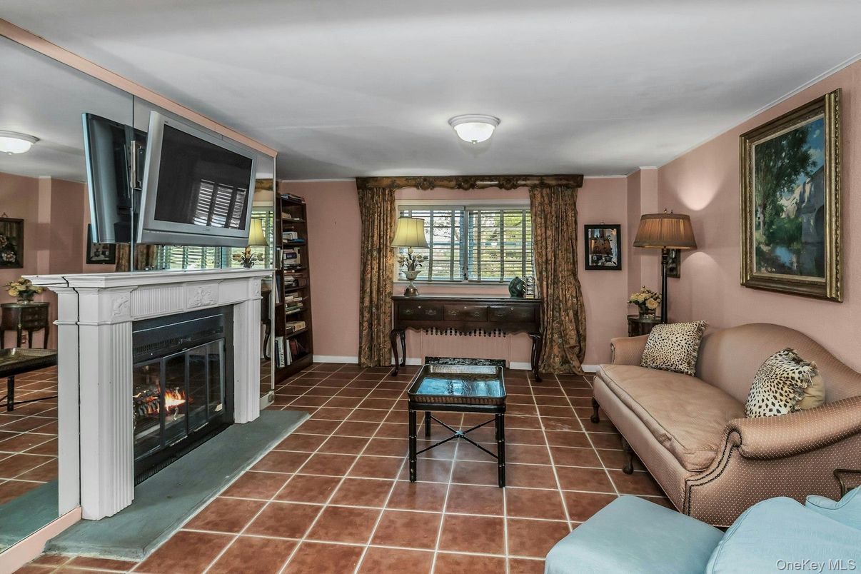 Fireplace, Interior