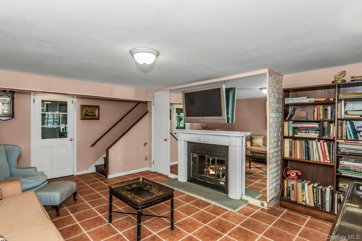 Fireplace, Interior
