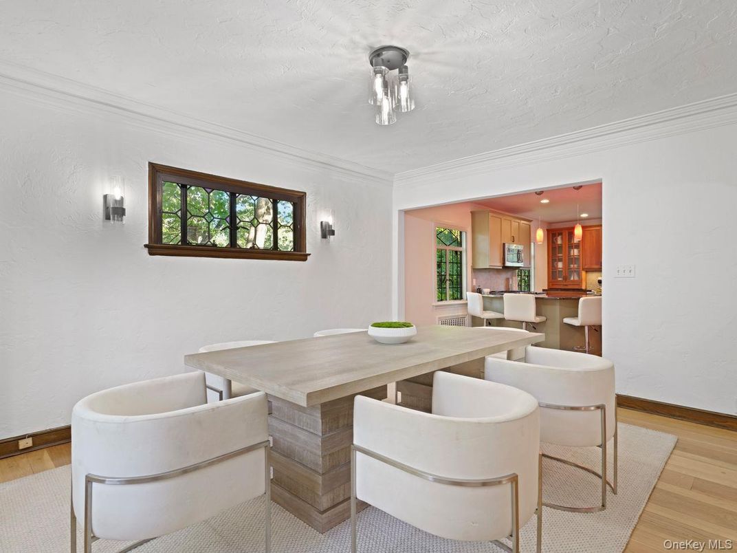 Dining room, Interior, Kitchen, Recessed Lighting, Wood Texture Flooring