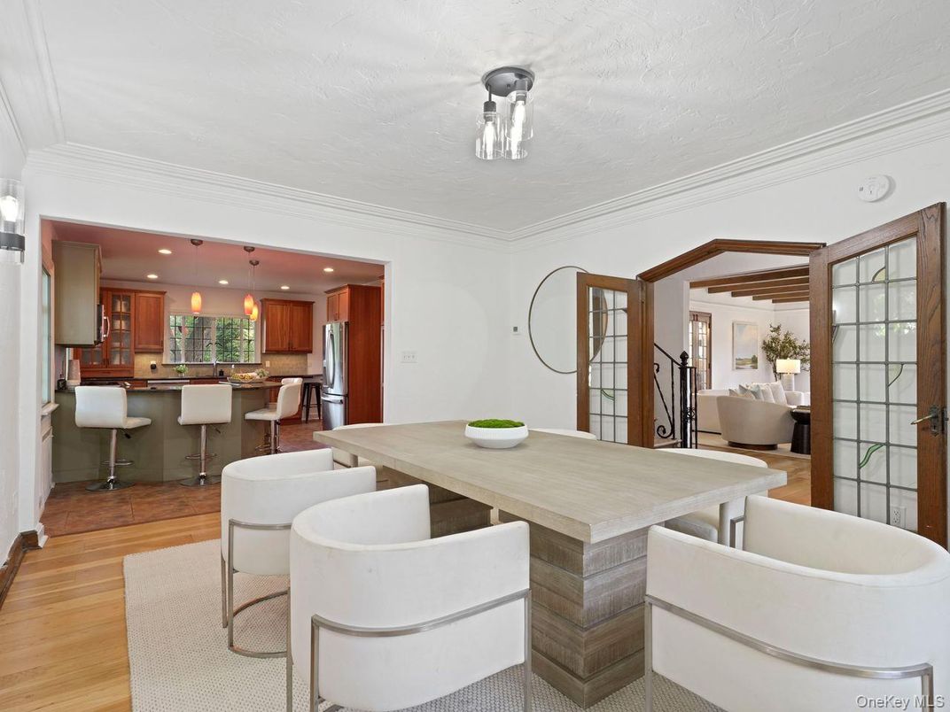 Dining room, Interior, Kitchen, Recessed Lighting, Wood Texture Flooring