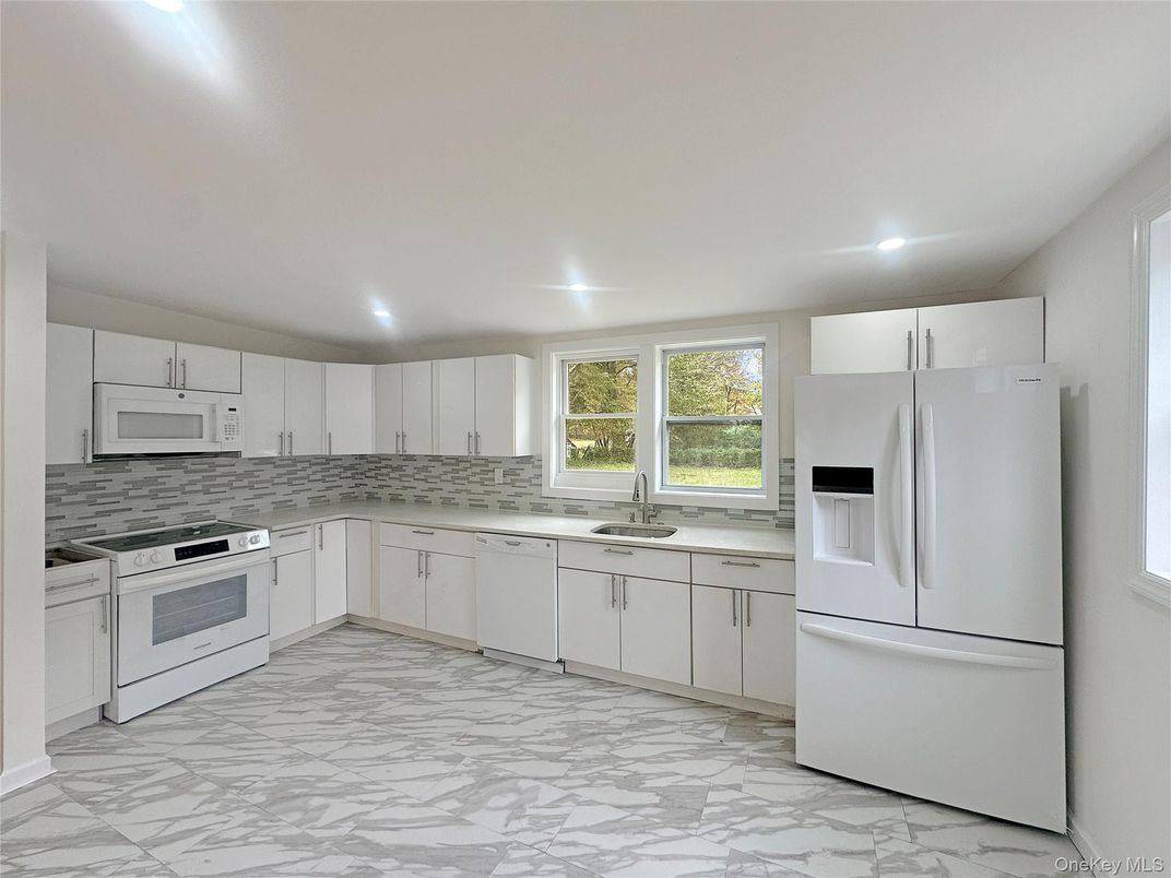 Interior, Kitchen, Marble, Recessed Lighting
