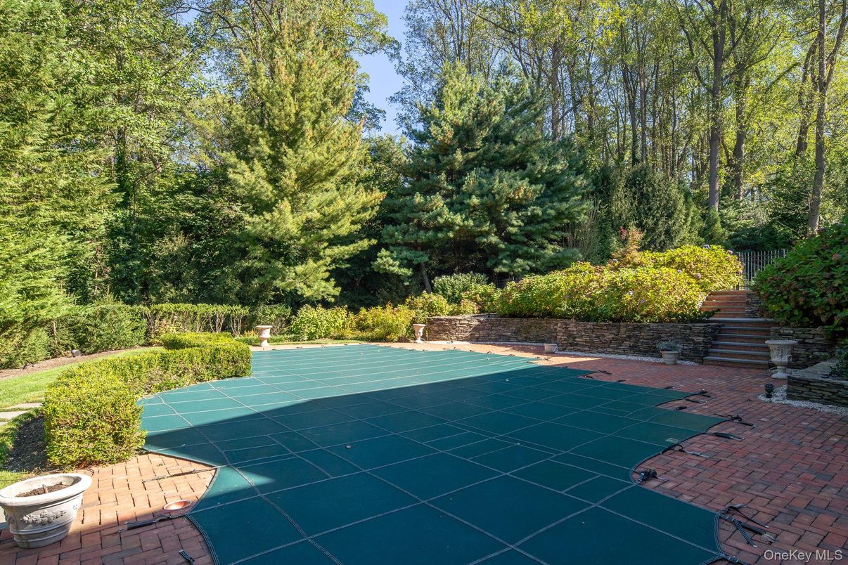 Exterior, Tennis Courts