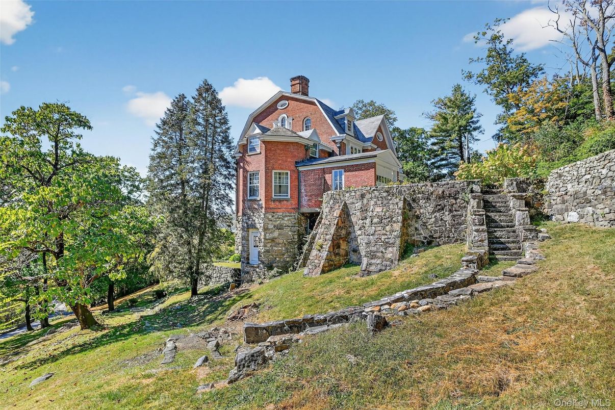 DE Listing image placeholder