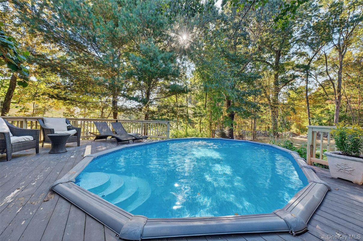 Exterior, Hot Tub, Pool