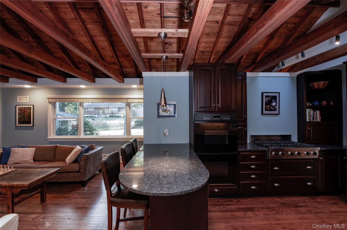 Dining room, Interior, Kitchen, Living room, Pendant Lights, Wooden Beams, Wooden Ceilings, Wood Texture Flooring