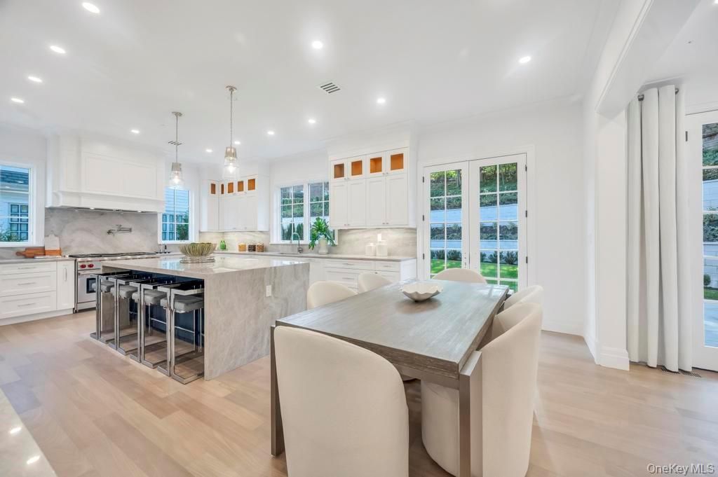 Dining room, Interior, Kitchen, Pendant Lights, Recessed Lighting, Water, Wood Texture Flooring