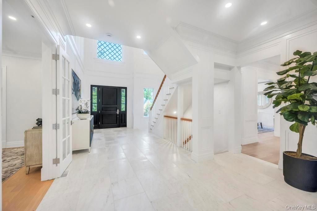 Interior, Marble, Recessed Lighting, Wood Texture Flooring