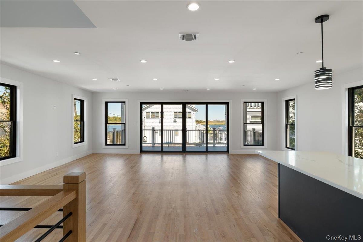 Empty room, Interior, Pendant Lights, Recessed Lighting, Wood Texture Flooring