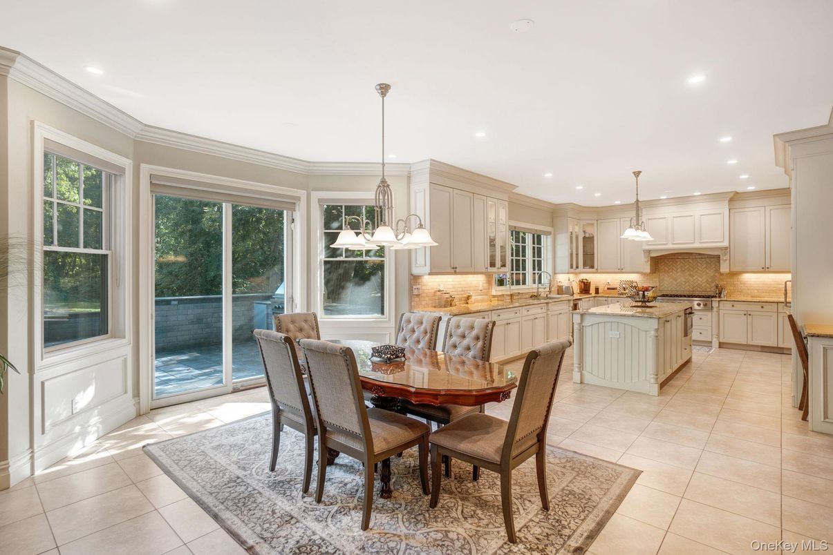 Dining room, Interior, Kitchen, Pendant Lights, Recessed Lighting