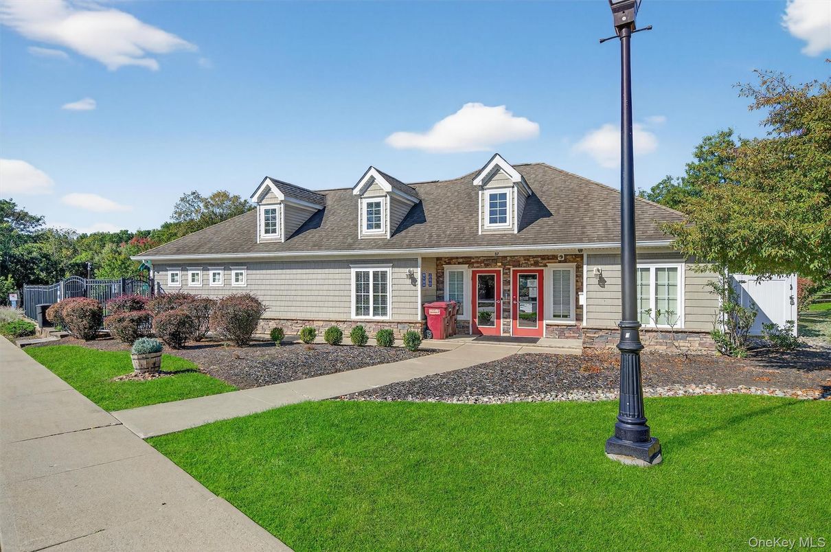 Exterior, Facade, Cape Cod