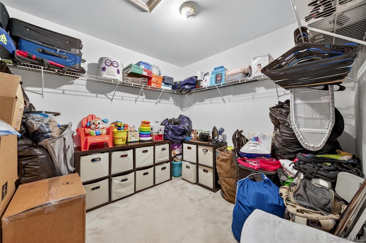 Interior, Walk-in Closets