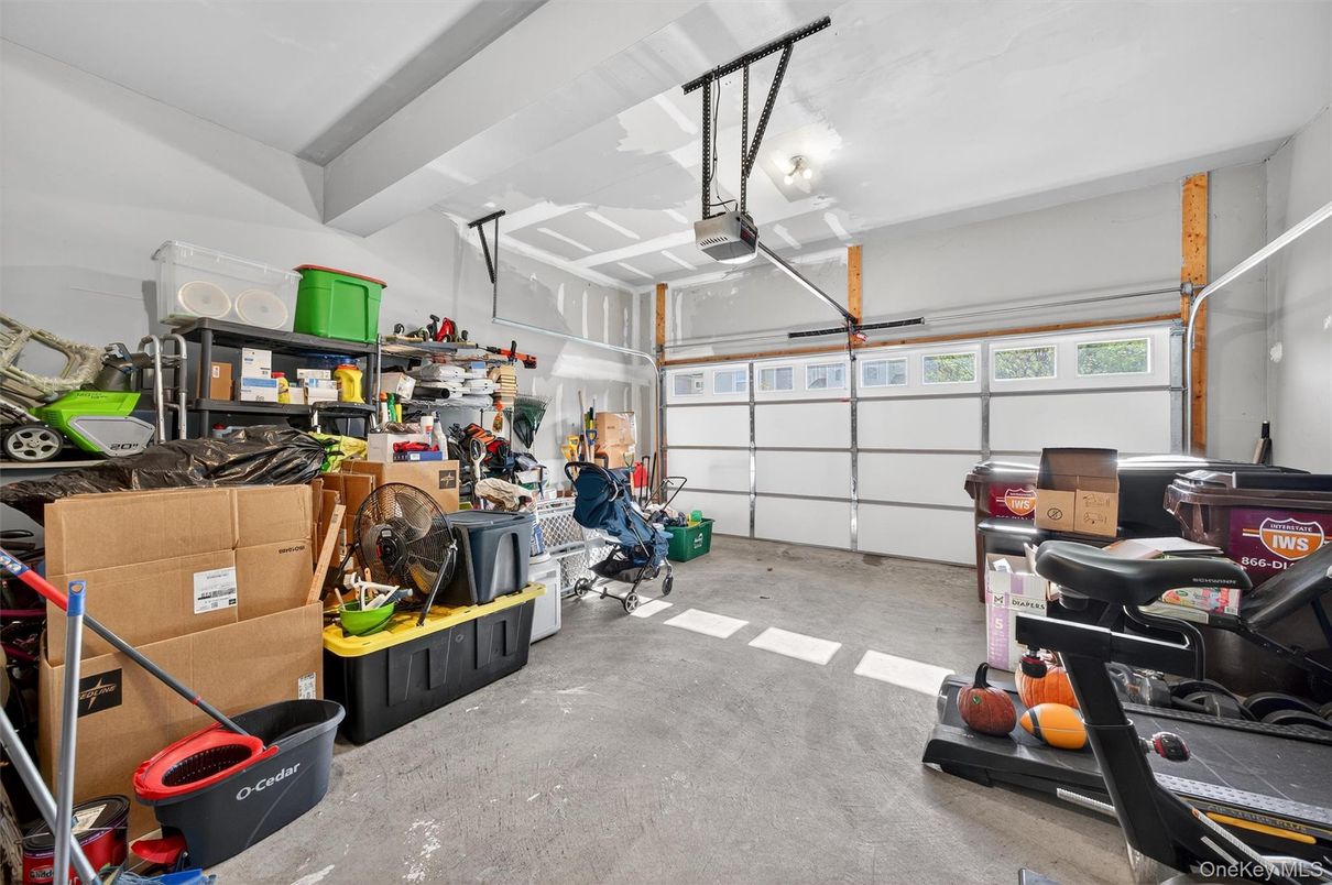 Fitness Equipment, Garage, Interior
