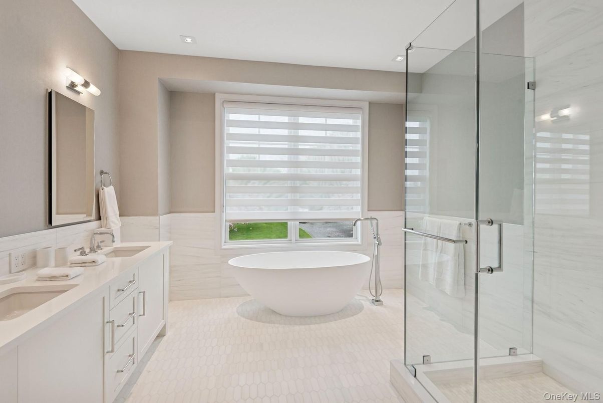 Bathroom, Dual Sink Vanities, Free Standing Baths, Glass Shower, Interior, Recessed Lighting