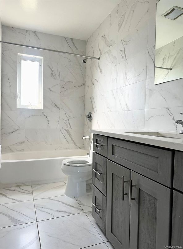 Bathroom, Interior, Marble, Marble Walls