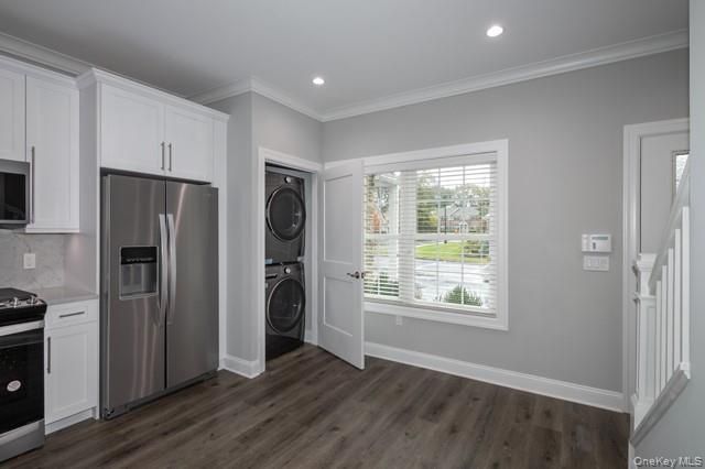 Interior, Kitchen, Recessed Lighting, Stainless Steel Appliances, Washer, Wood Texture Flooring