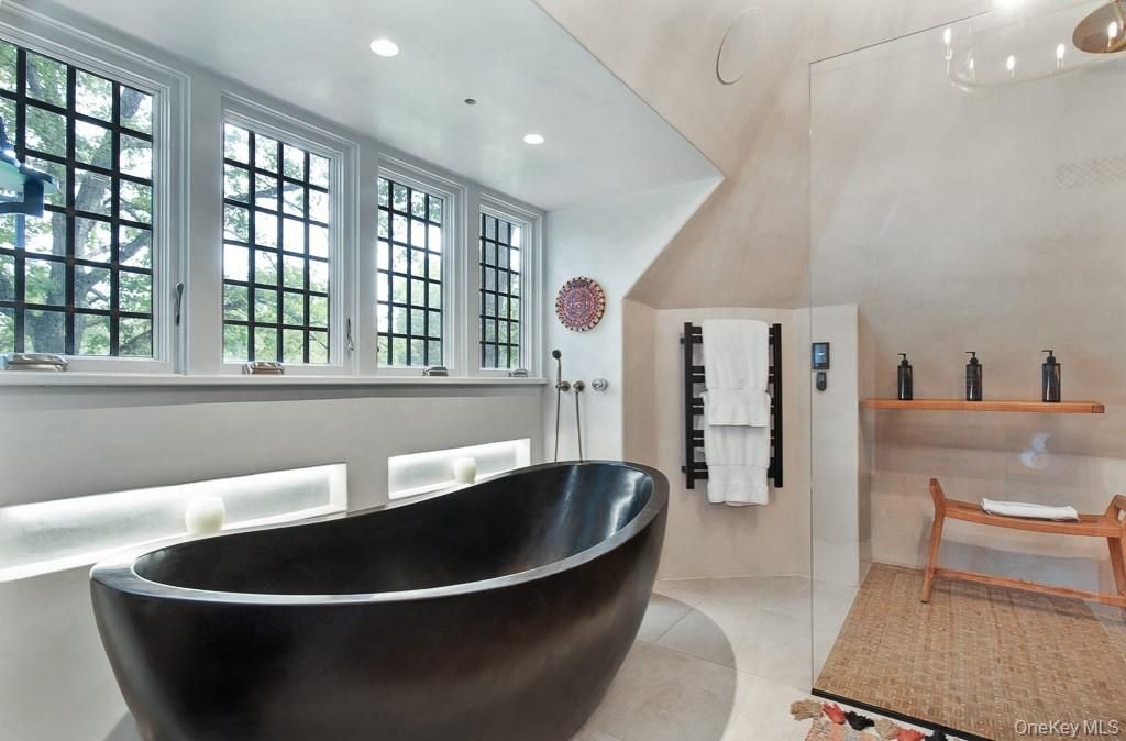 Bathroom, Free Standing Baths, Interior, Recessed Lighting