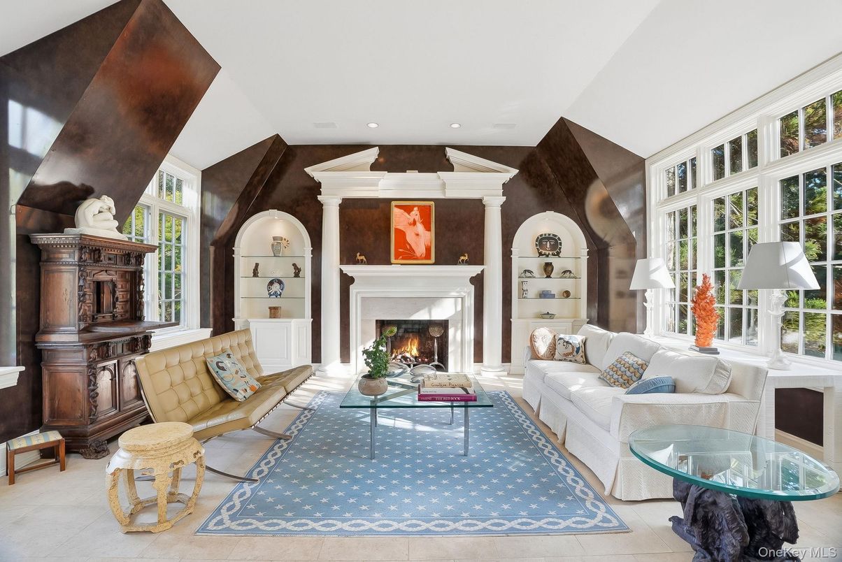 Fireplace, Interior, Living room, Recessed Lighting