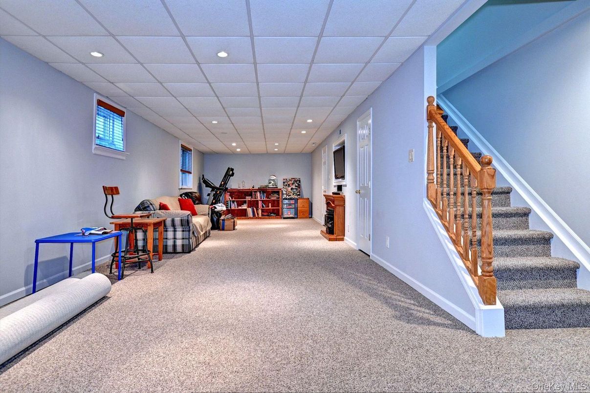 Fitness Equipment, Interior, Recessed Lighting
