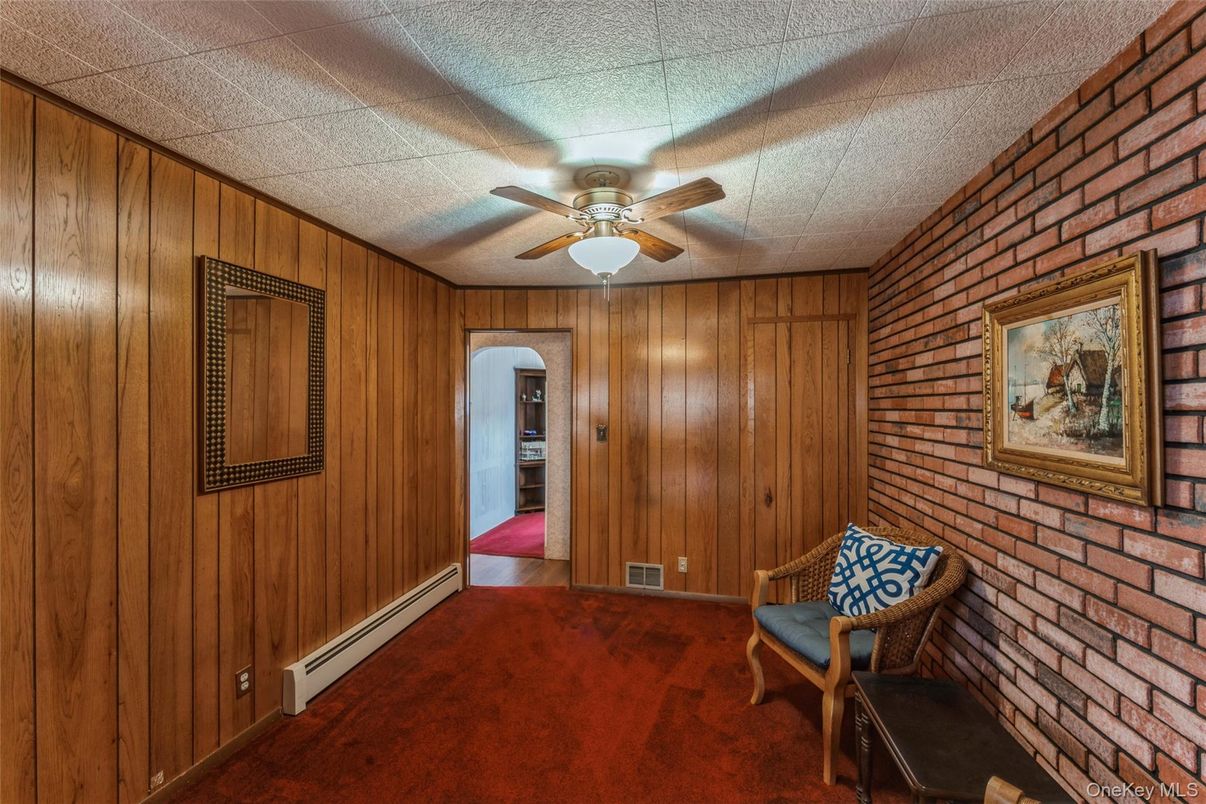 Empty room, Interior, Stone Walls, Wooden Walls