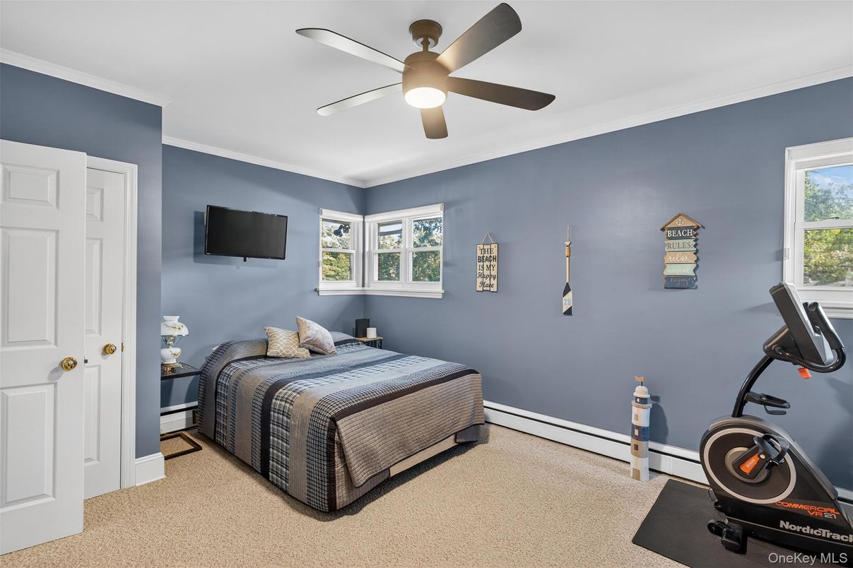 Bedroom, Fitness Equipment, Interior