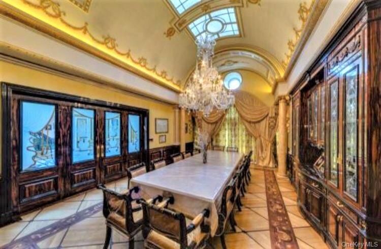 Chandelier, Dining room, Interior