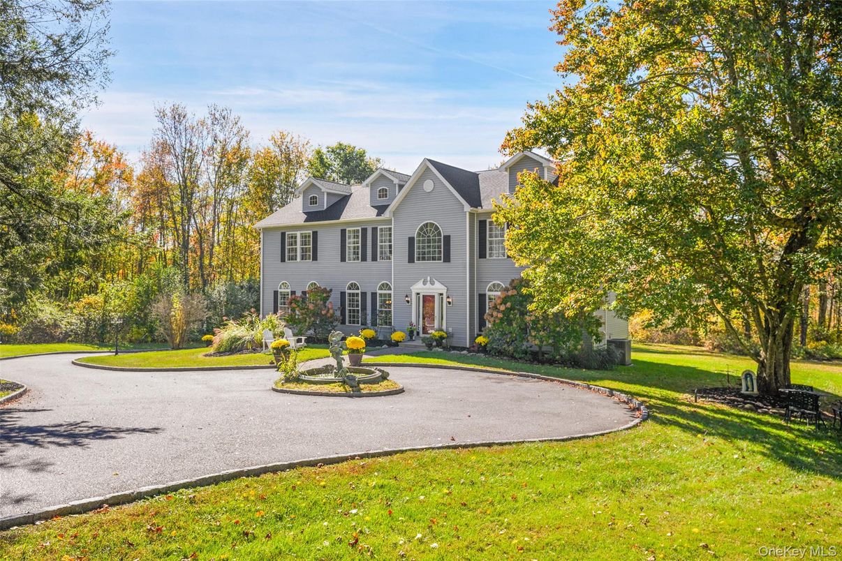 Backyard, Exterior, Facade, French Provincial