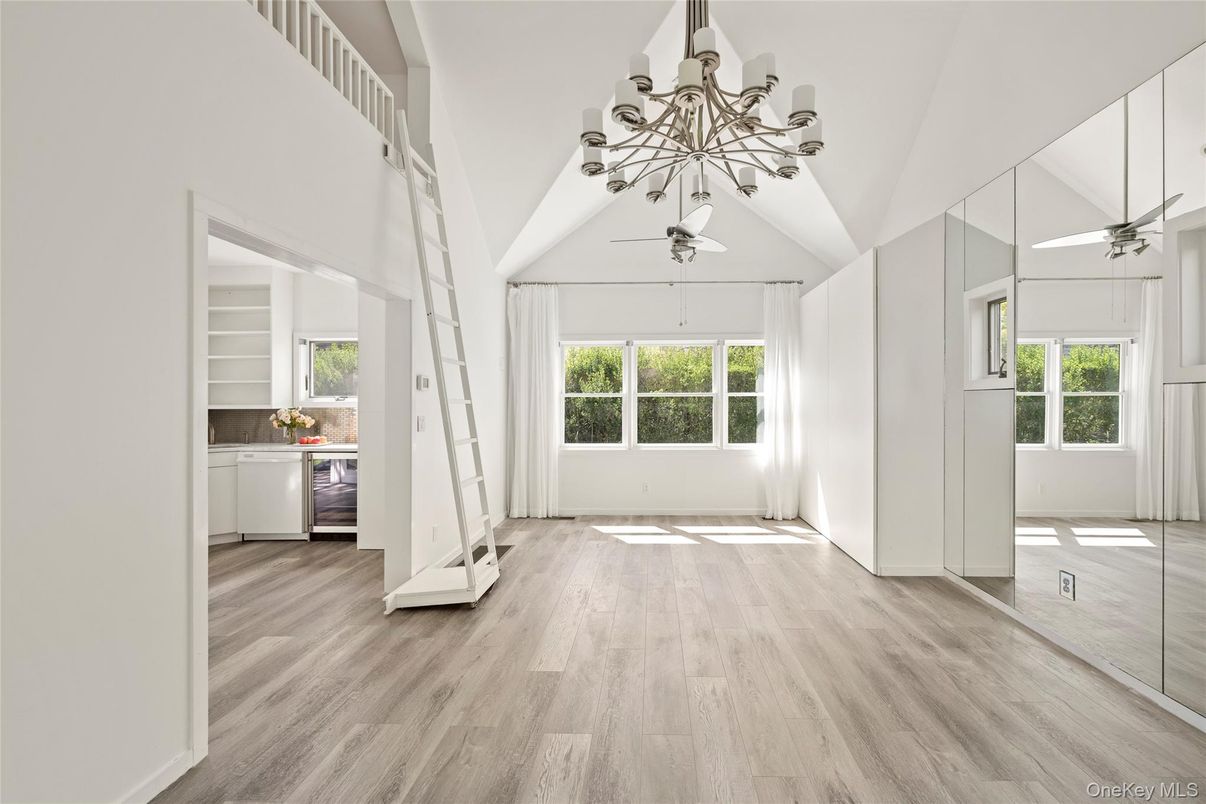 Chandelier, Empty room, Interior, Pendant Lights, Wood Texture Flooring