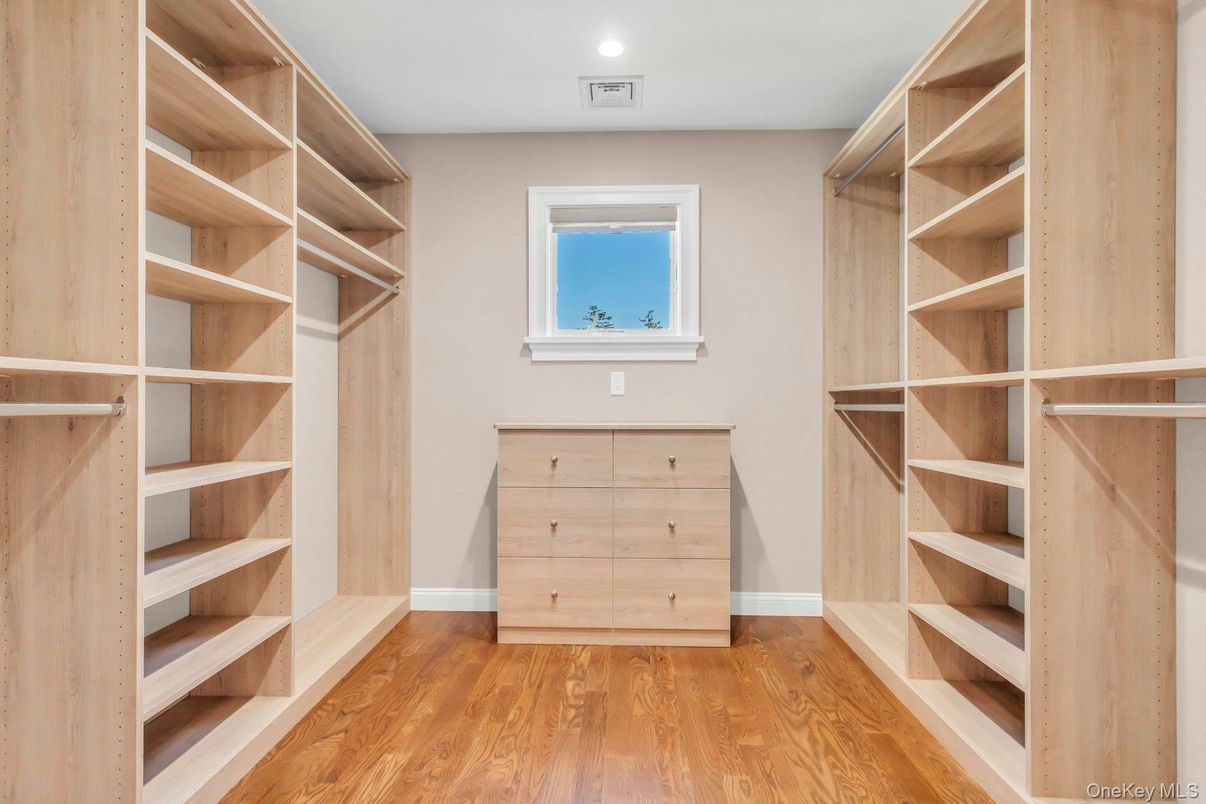 Interior, Recessed Lighting, Walk-in Closets, Wood Texture Flooring