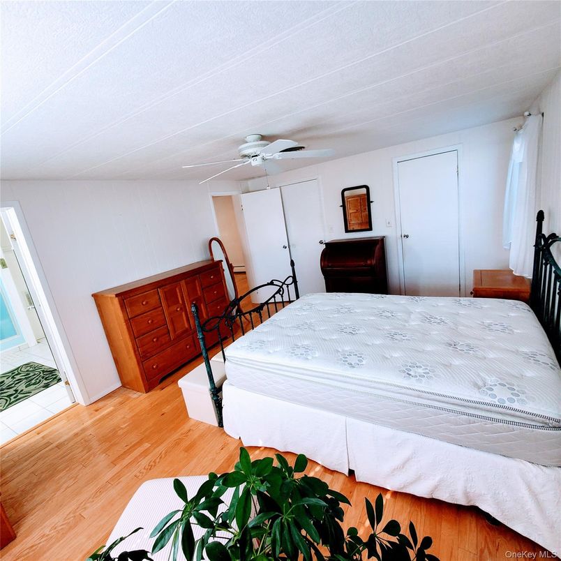 Bedroom, Dining room, Interior, Wood Texture Flooring