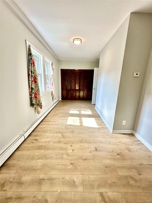 Empty room, Interior, Recessed Lighting, Wood Texture Flooring, Wooden Walls