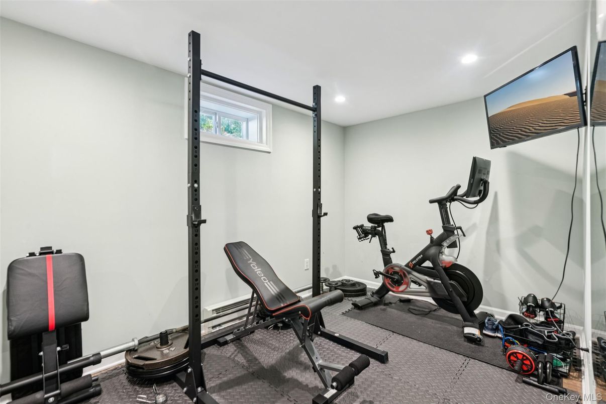 Fitness Equipment, Interior, Recessed Lighting
