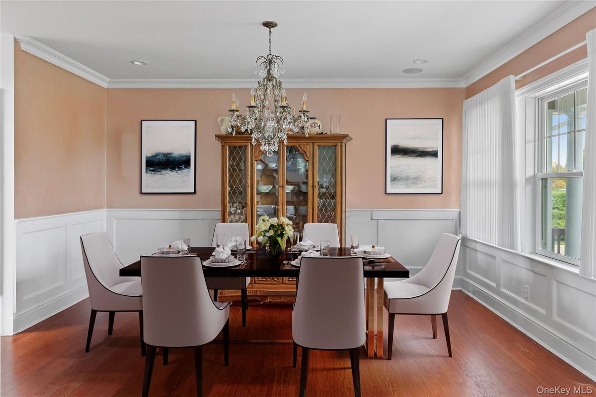 Chandelier, Dining room, Interior, Recessed Lighting, Wood Texture Flooring