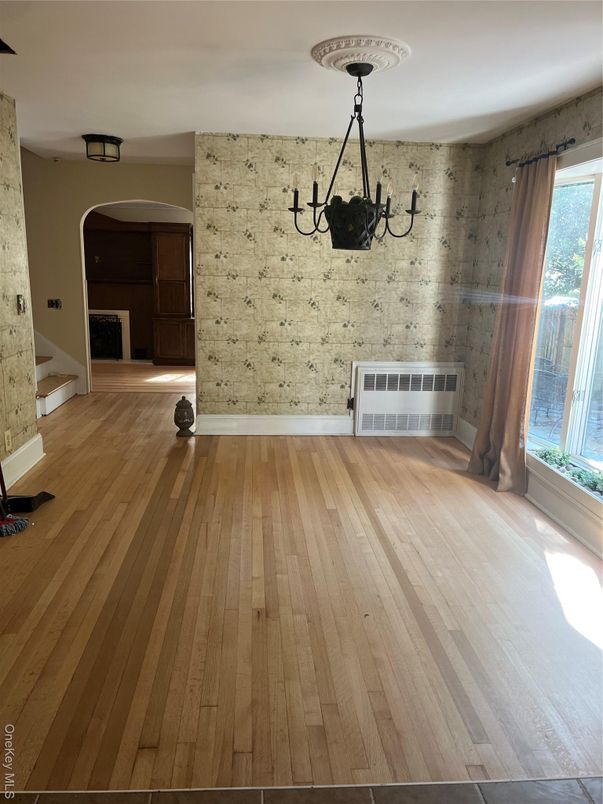 Chandelier, Empty room, Interior, Wood Texture Flooring