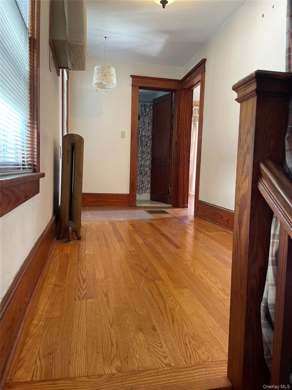 Chandelier, Empty room, Interior, Wood Texture Flooring