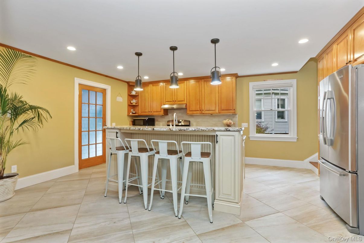 Interior, Kitchen, Pendant Lights, Recessed Lighting