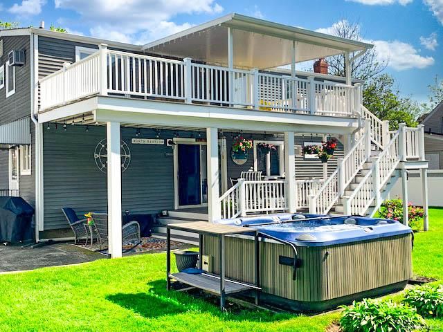 Exterior, Hot Tub