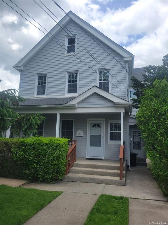 Exterior, Facade, American Craftsman