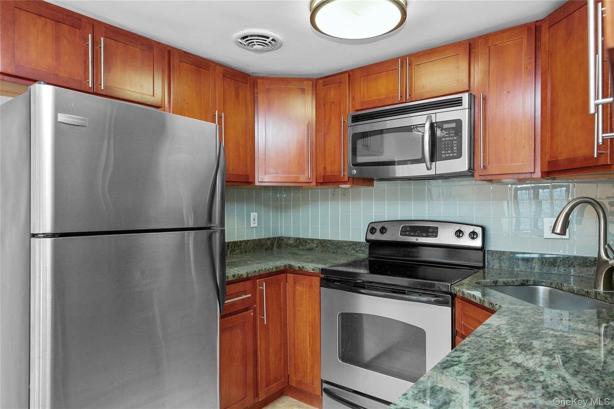 Interior, Kitchen, Stainless Steel Appliances